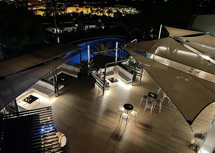 Spacious Lovely View Apartament