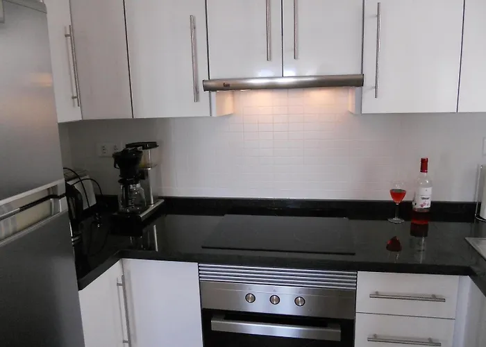 Spacious Lovely View Apartment *